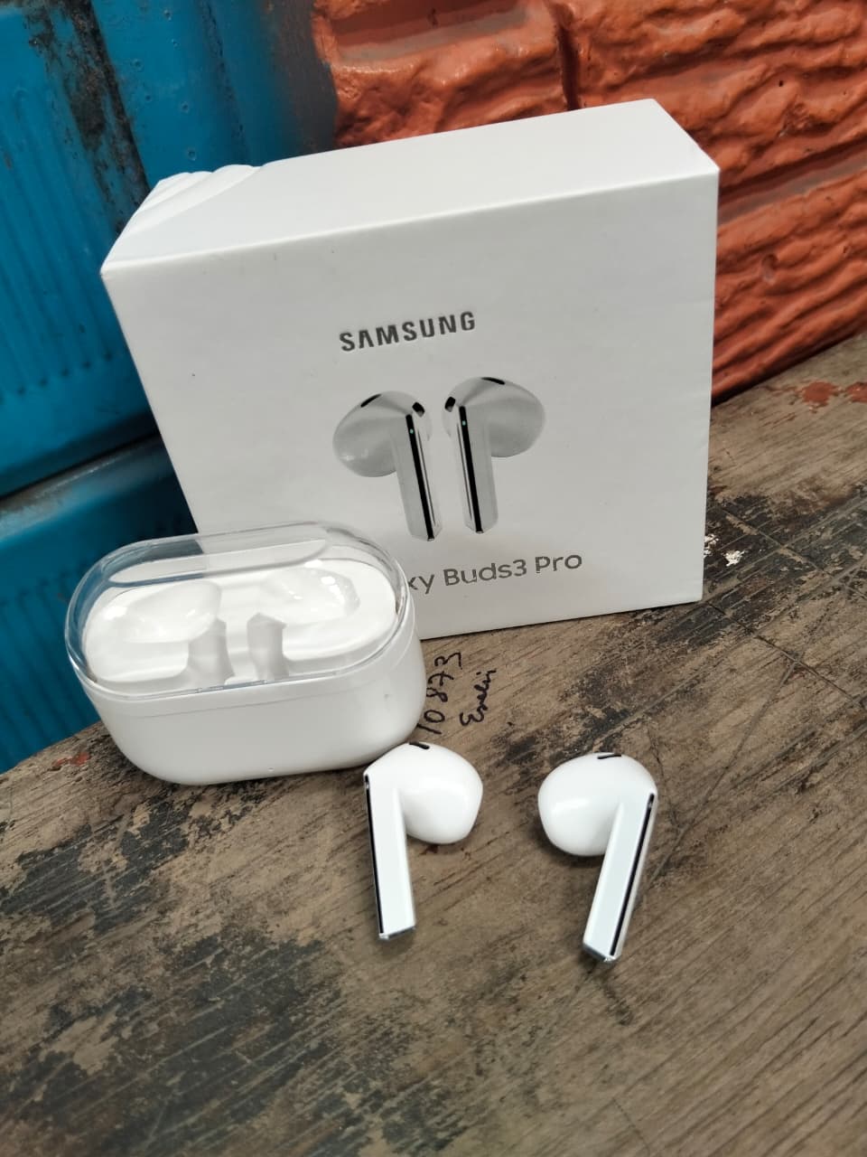 Audifonos bluetooth Buds3 Cod:3058 driver :01