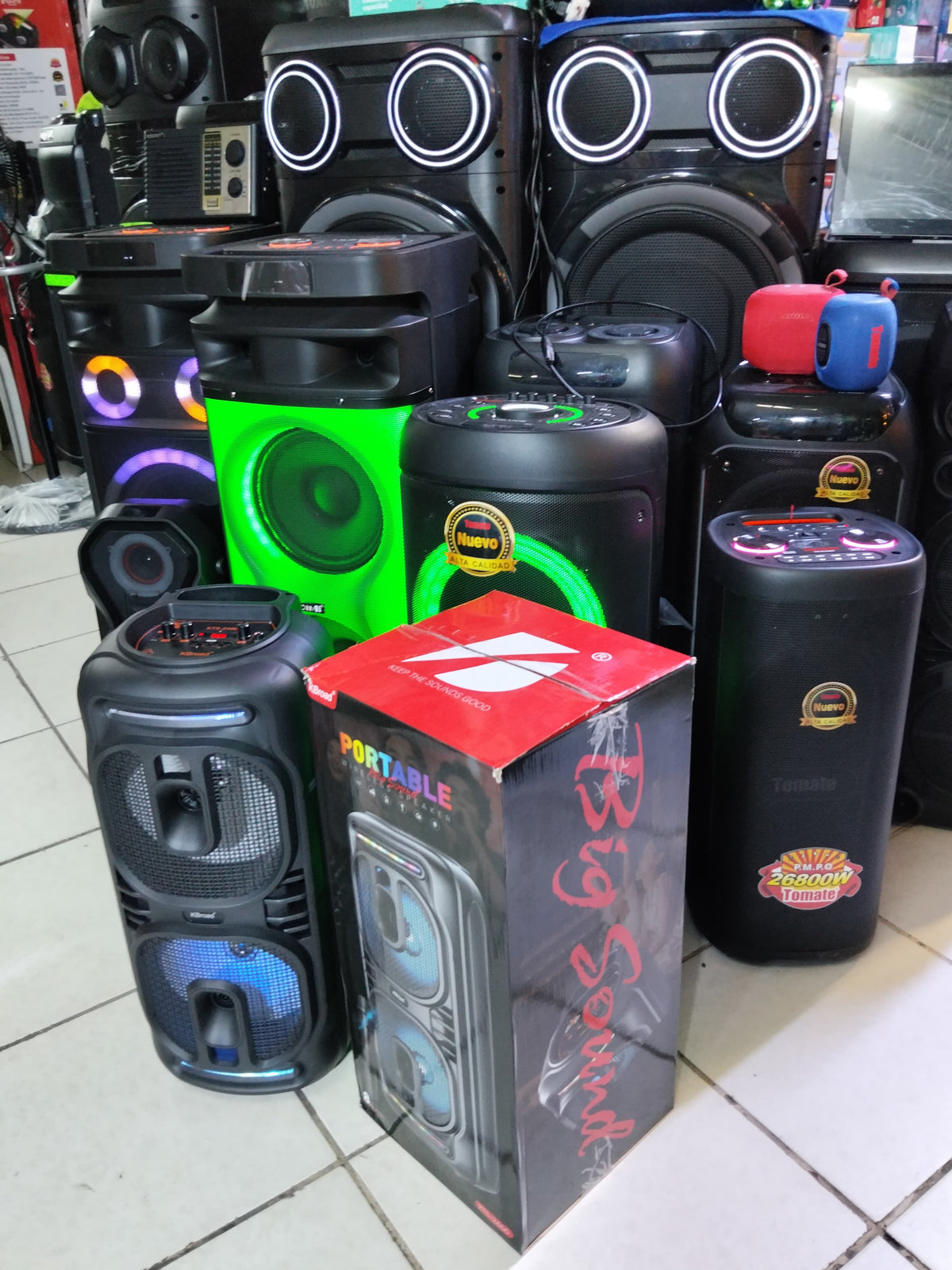 Parlante Bluetooth 8" con microfono Cod:3075 driver:02
