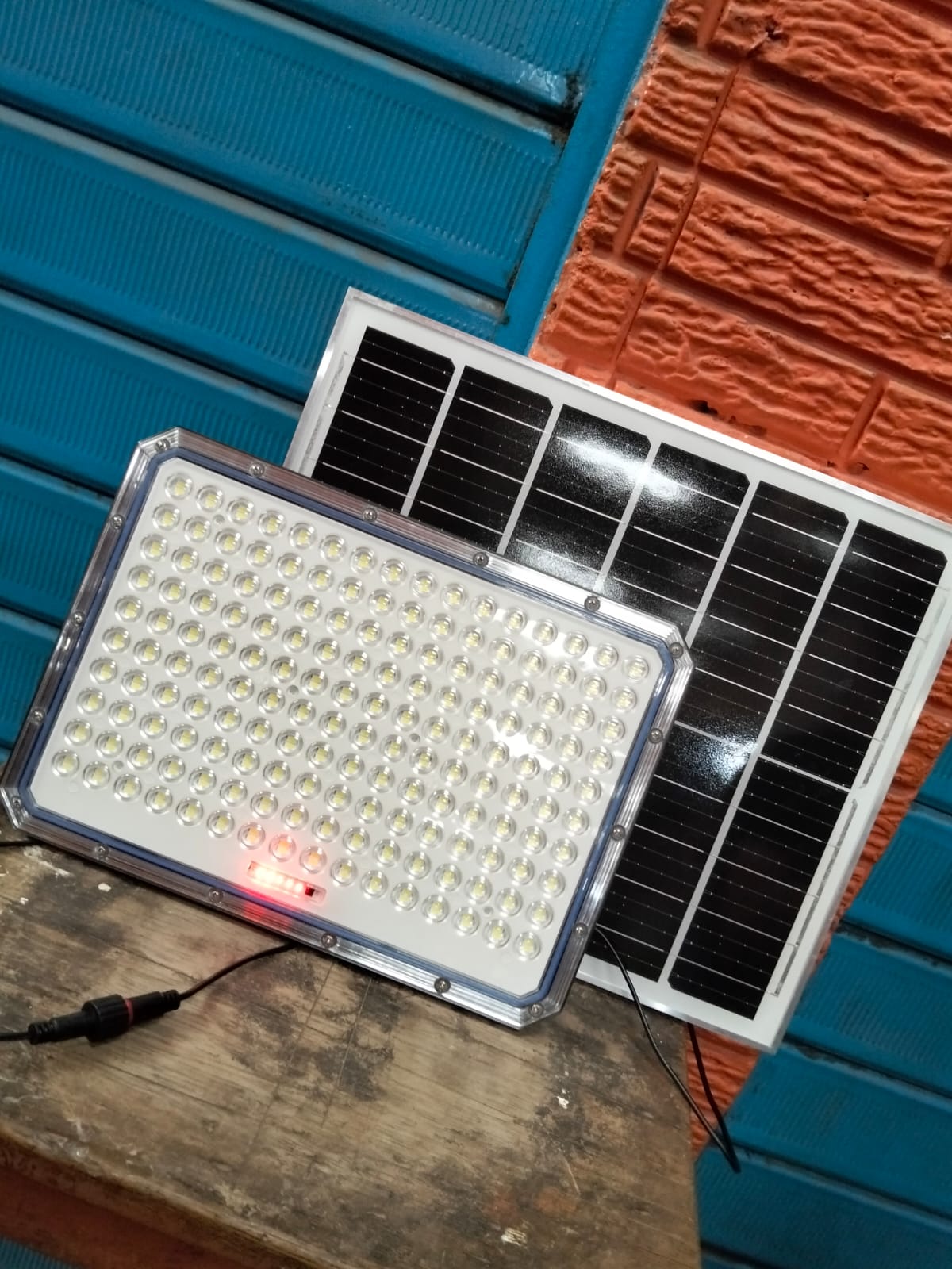 Reflector 500W con panel solar Cod:1337 driver:01