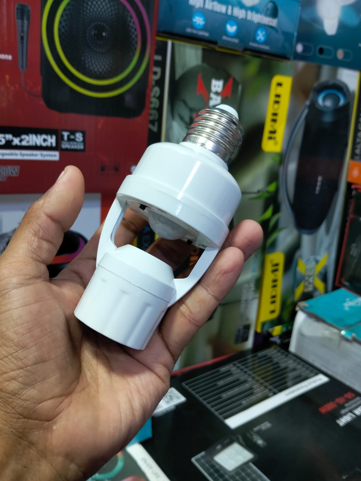 Socket con sensor de movimiento Cod:1467 driver :02