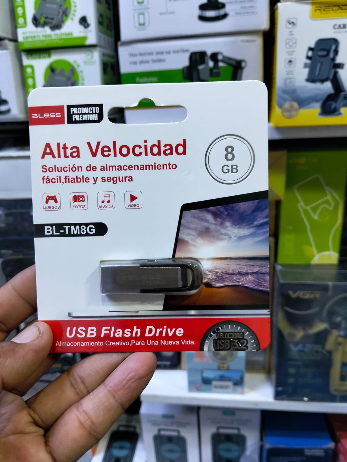 Memoria USB  8 GB Cod:1429 driver :02