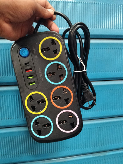 extension electrica 6 tomas con entradas usb Cod:3028 driver:03