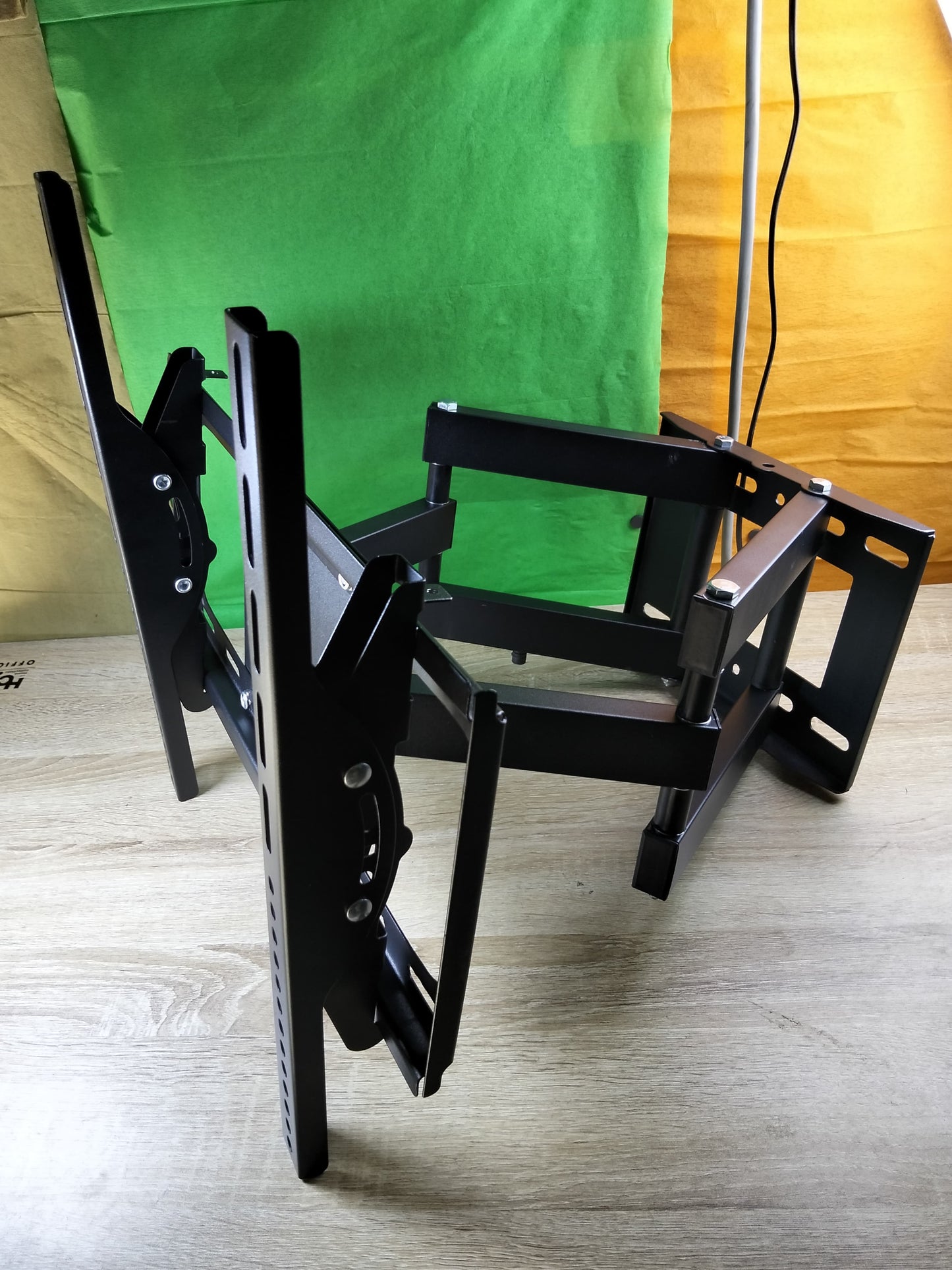 rack Giratorio doble brazo 32"-60" Cod:1237 driver :01