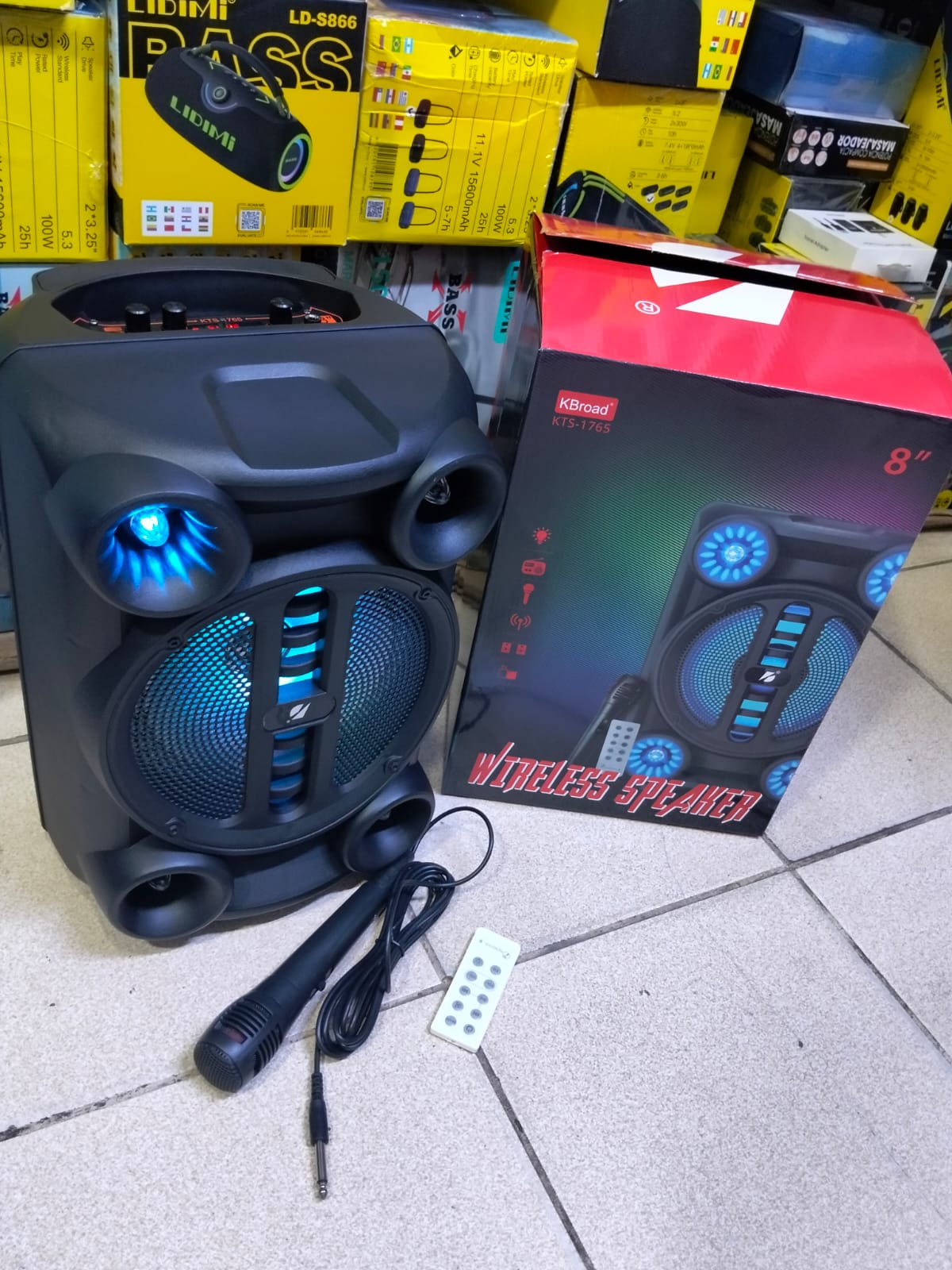 Parlante Bluetooth con microfono Cod:1373 driver:02