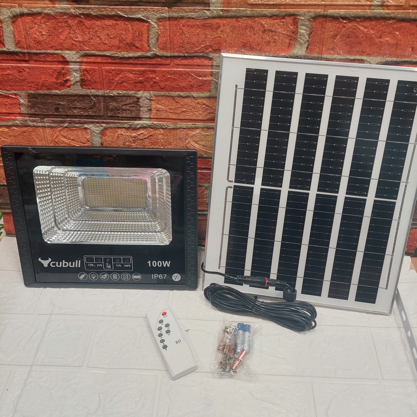 Reflector 100W led con panel solar Cod:4455 Driver:01