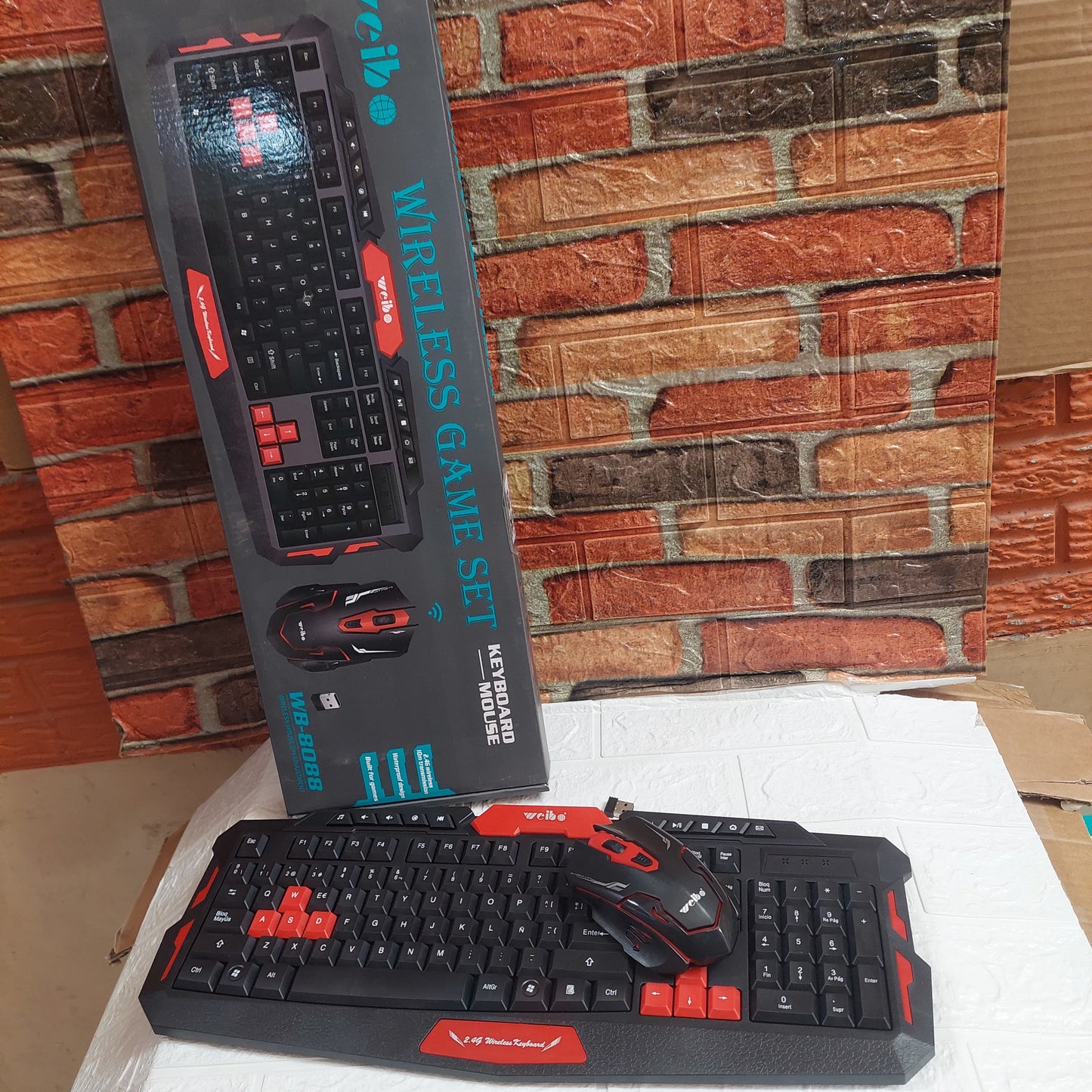 Teclado  Inalambric para Juegos + Mouse  Inalambrico  Negro Cod:3330 Driver :03