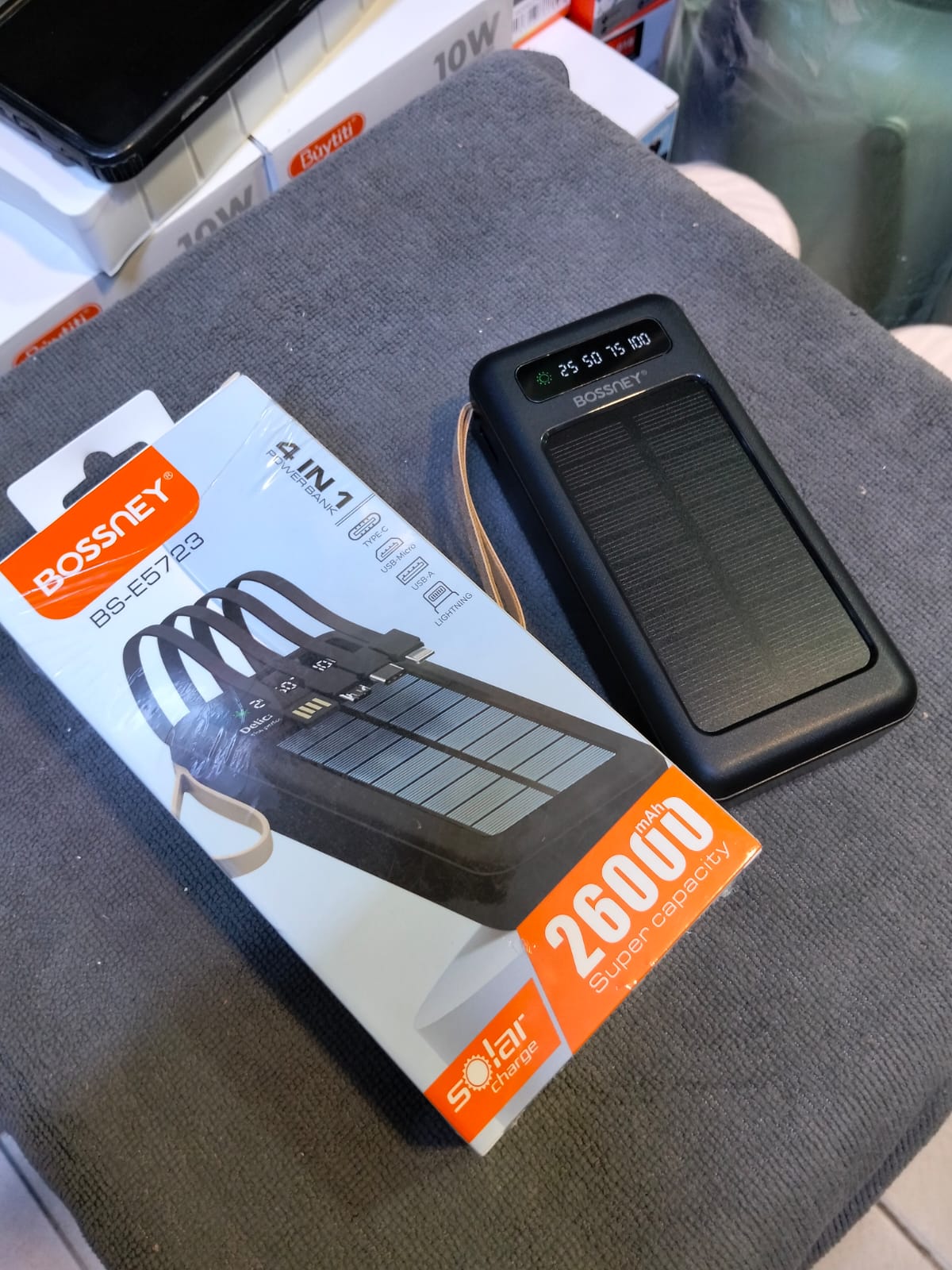 Bateria portatil 26000mah solar Cod:5088 driver:02