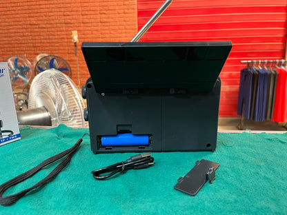 Radio FM/AM recargable  con panel Cod:1362 driver :03