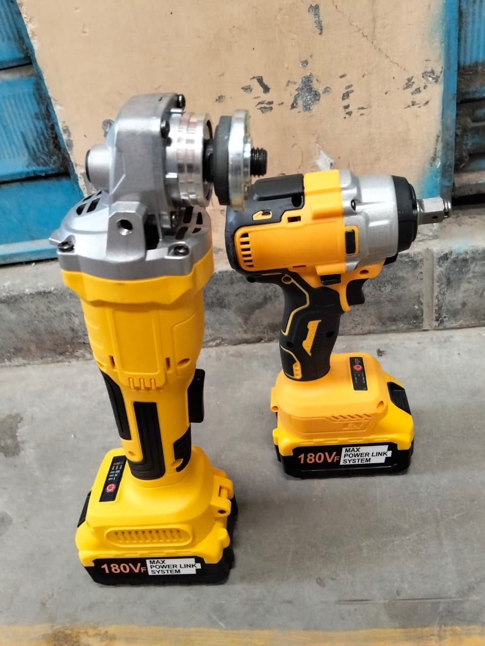 Atornillador  + amoladora  inalambrica Cod:3050 driver:01