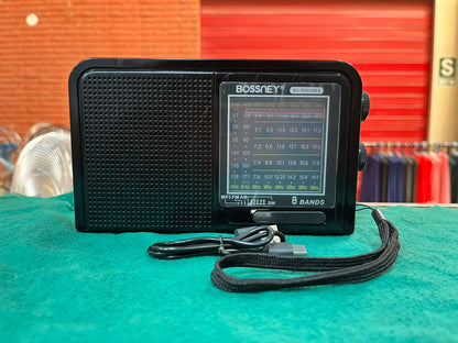 Radio FM/AM recargable  con panel Cod:1362 driver :03