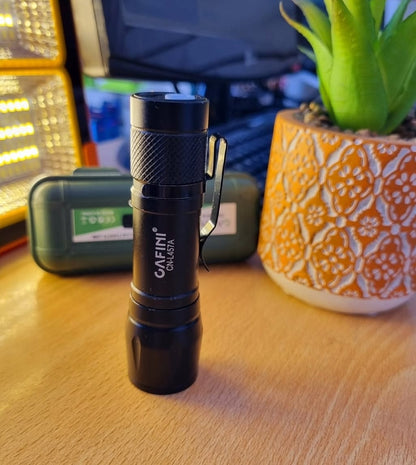 mini linterna recargable Cod:3223
driver :01,02