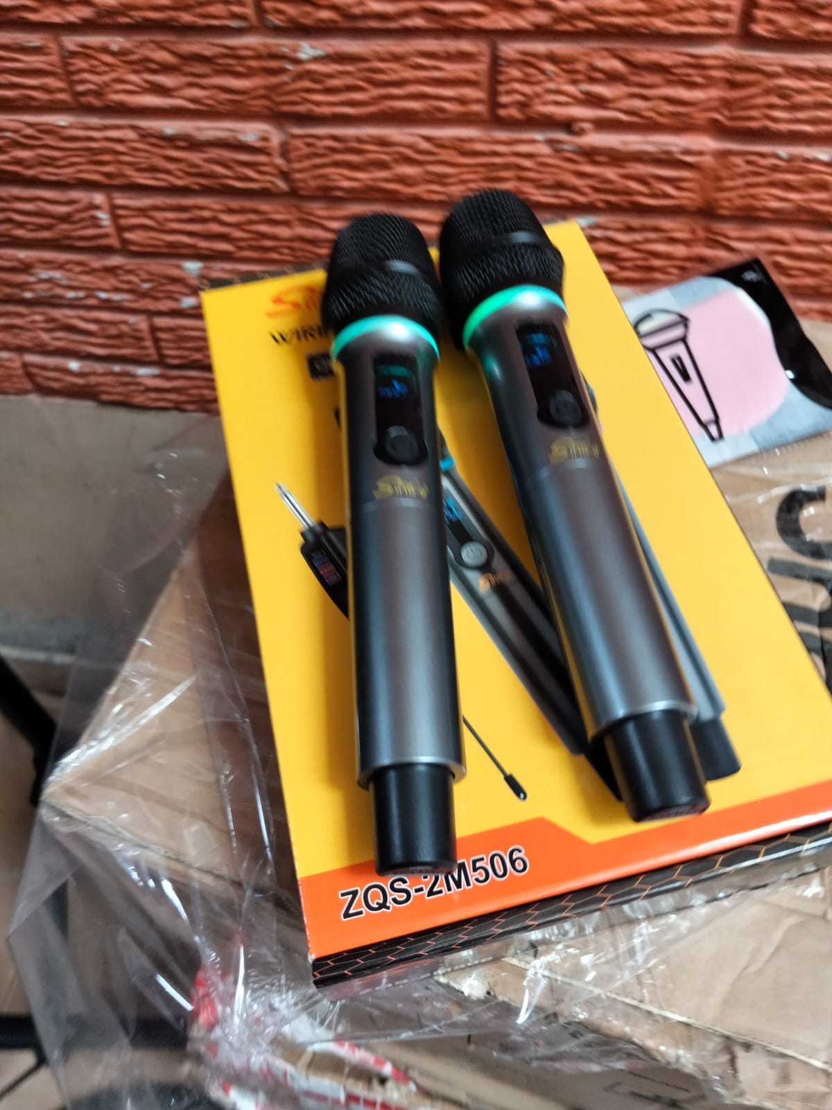 microfono inalambrico pack x 2 Cod:1605 driver :03