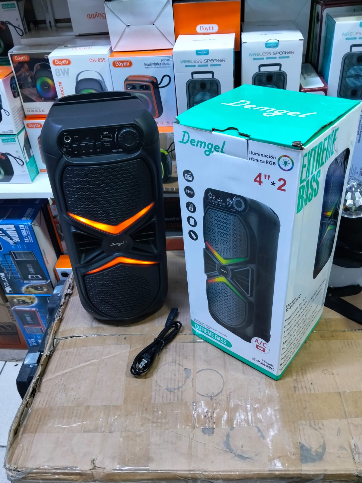 Parlante Bluetooth  a electricidad y recargable 4"x 2 5W Cod:1374 driver:02