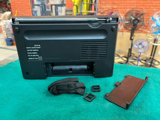 Radio Am / Fm  solo a pilas Cod:1358 driver:03