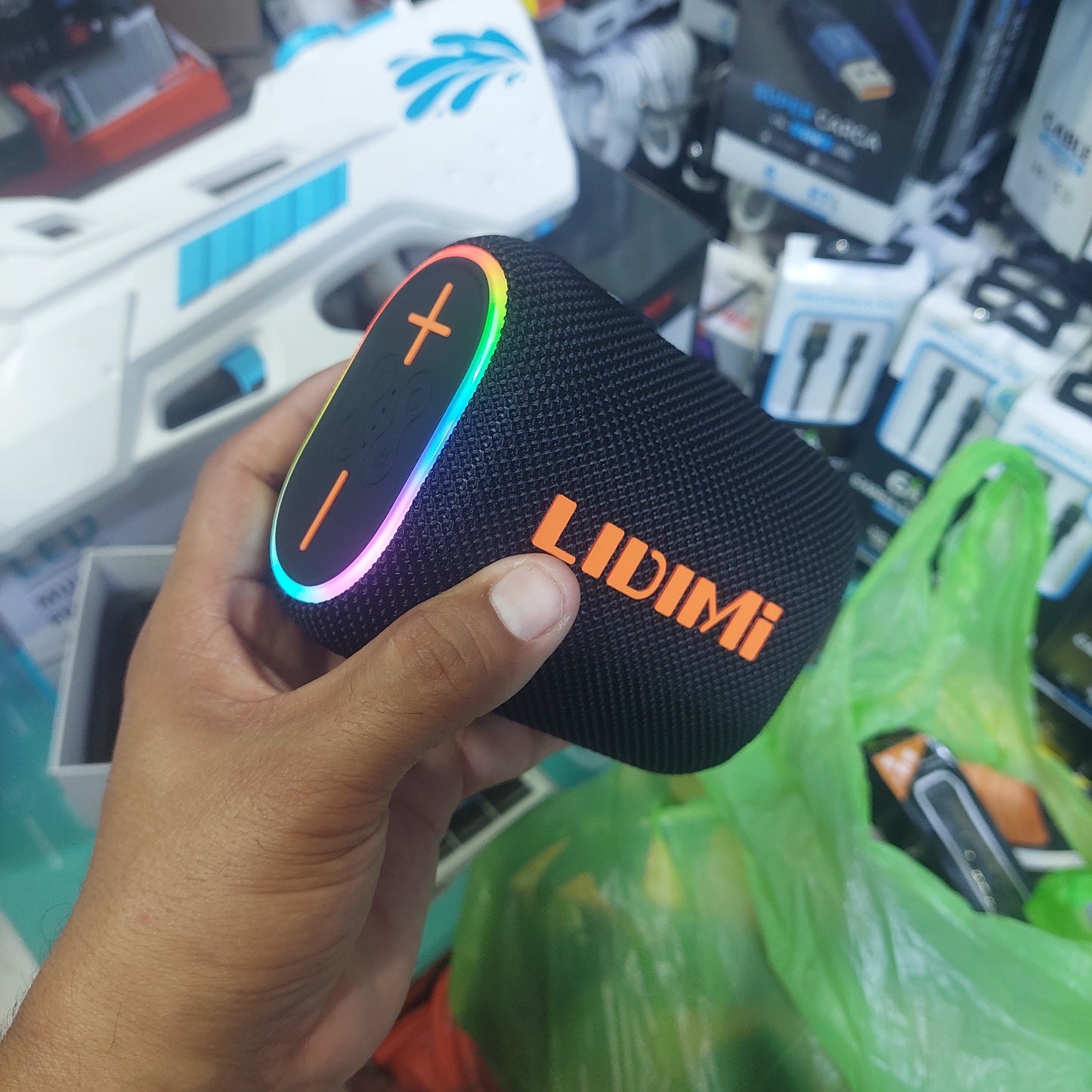 Parlante Bluetooth lidimi con bateria portatil Cod:6082 driver:02