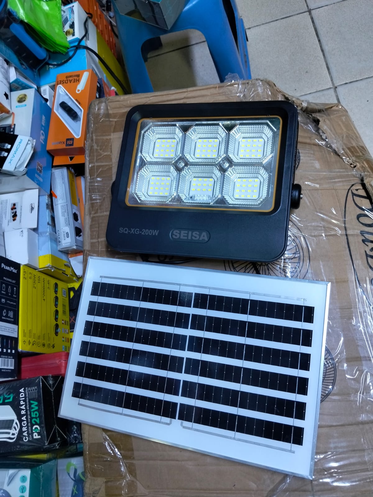 reflector 200W con panel  solar cod:5060 driver:02