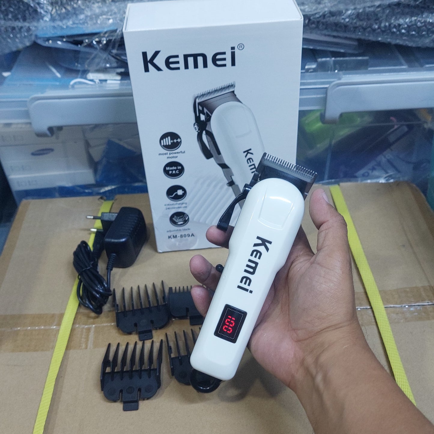 maquina de cortar cabello Inalambrica Cod:3203 Driver:01