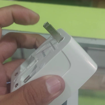 Adaptador enchufe universal Cod:6047 driver:05