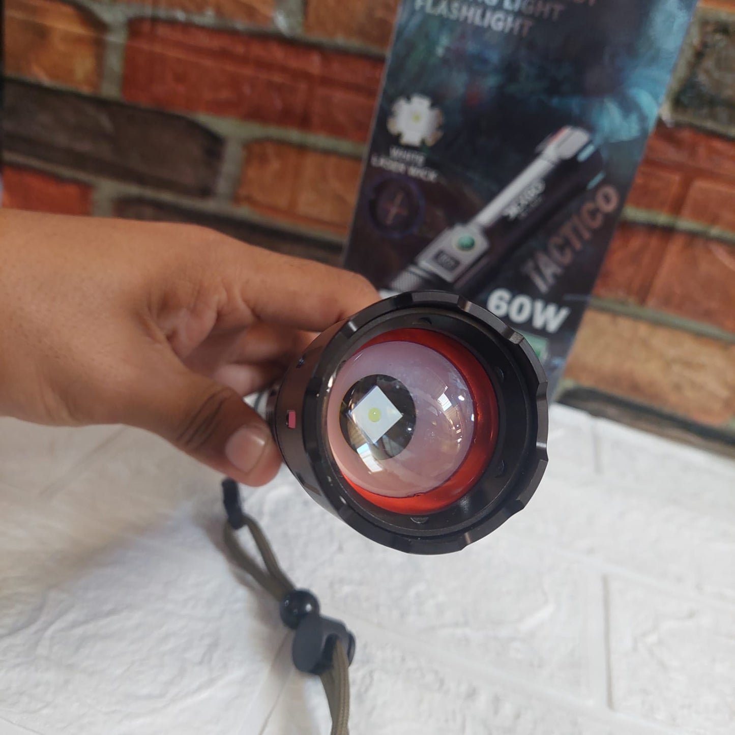 linterna recargable largo alcance  60W Cod:5004 Driver 03